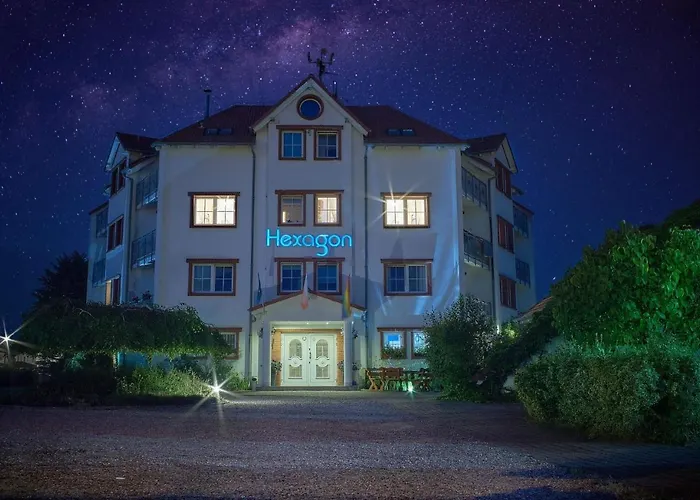 Апартаменты Hexagon Nr 11 *